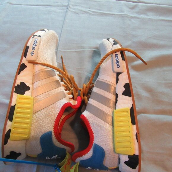 Boys Adidas x Disney NMD R1 Toy Story Sheriff Woody GS FZ4540 Size 3.5 - Picture 4 of 8